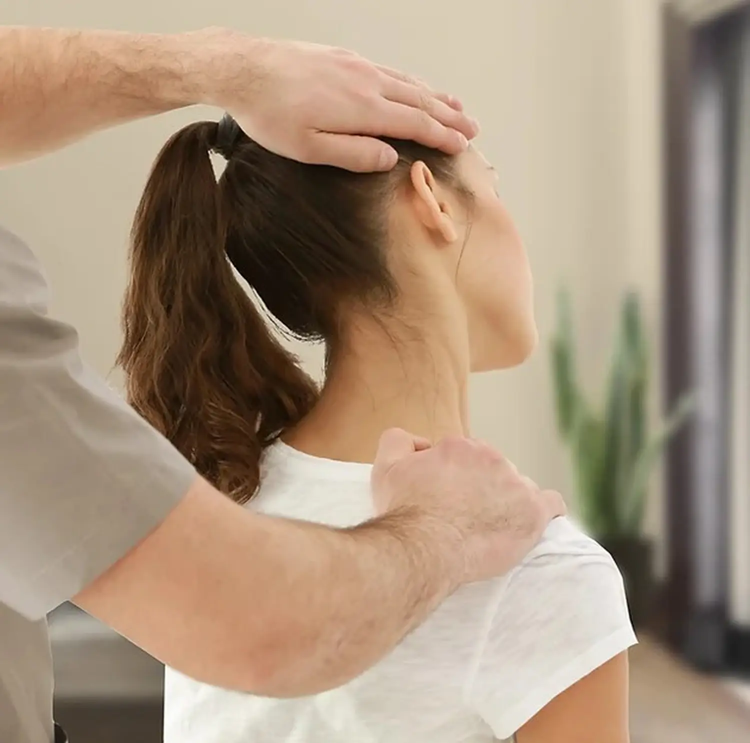 Nackentherapie für Mädchen von Physio Effektiv